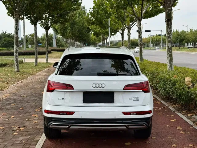 Audi Q5L — Фото автомобиля 4