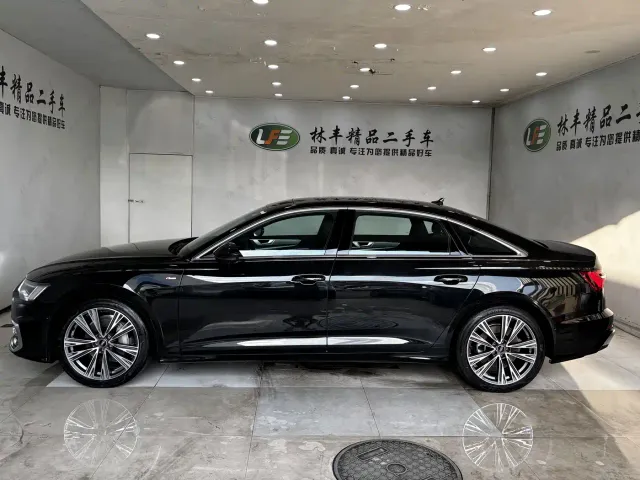 Audi A6L — Фото автомобиля 5