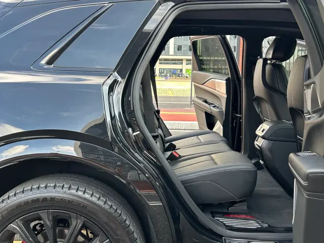 Cadillac XT5 — Фото автомобиля 14