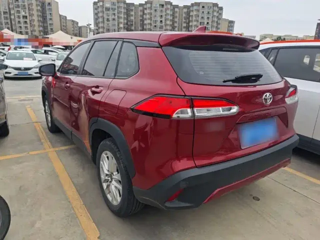 Toyota Corolla Cross — Фото автомобиля 4