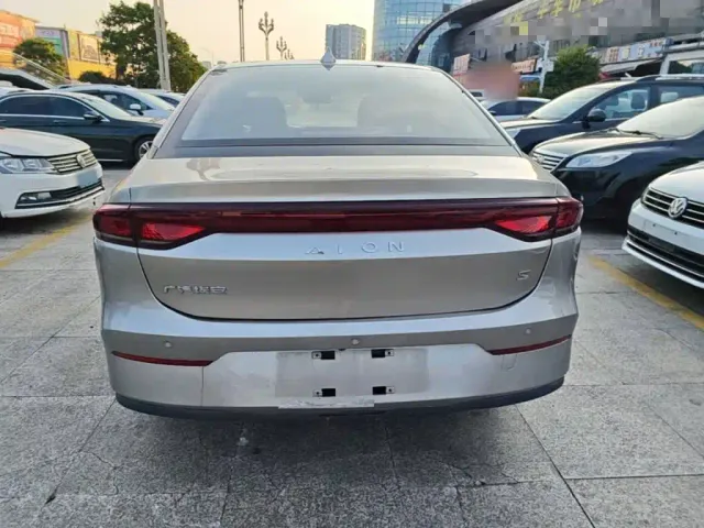 GAC Aion S — Фото автомобиля 5