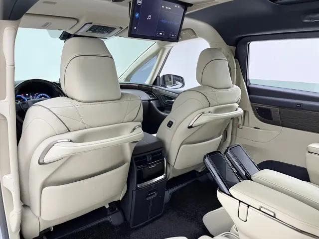 Toyota Vellfire — Фото автомобиля 8
