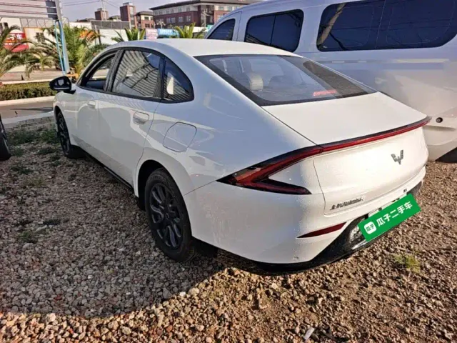 Wuling Starlight — Фото автомобиля 4