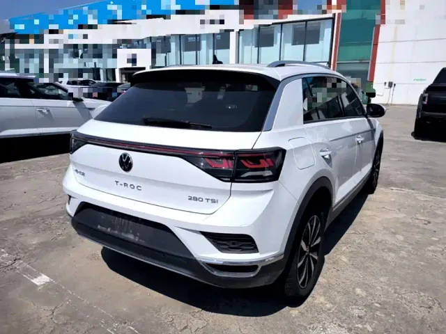 Volkswagen T-Roc — Фото автомобиля 6