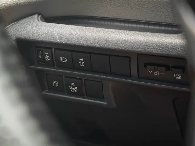Toyota Sienna — Фото автомобиля 13