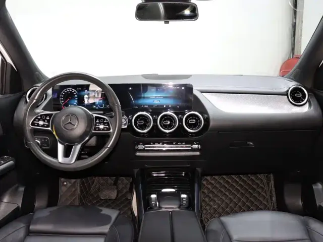 Mercedes-Benz GLA-Class — Фото автомобиля 12