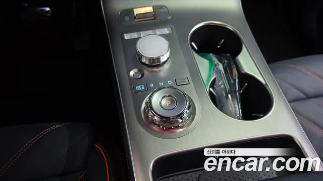 Genesis GV70 2.5T Бензин AWD — Фото автомобиля 9