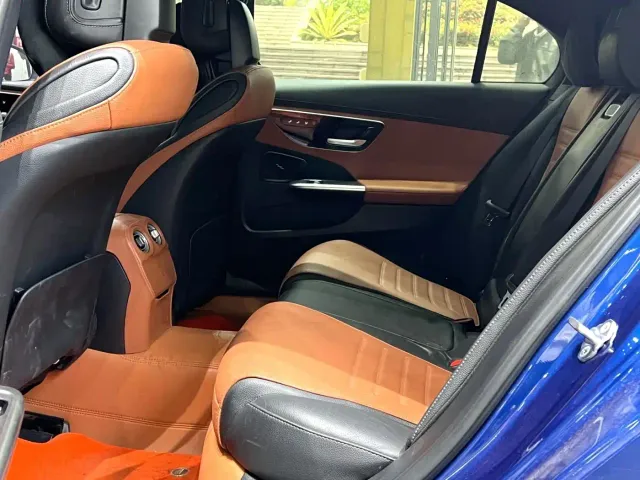 Mercedes-Benz C-Class — Фото автомобиля 8