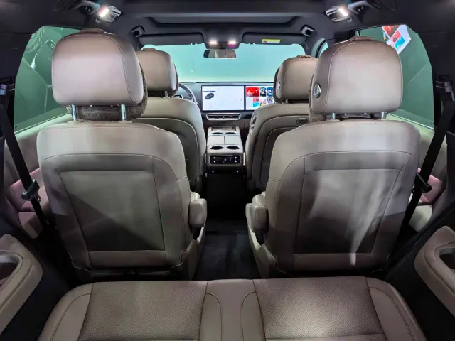 Li Auto L8 — Фото автомобиля 9