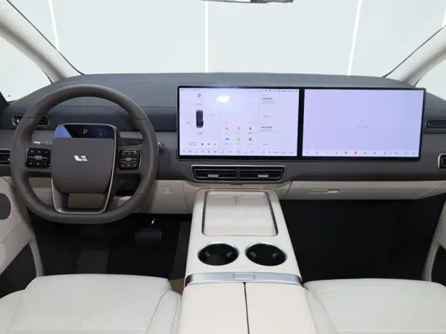 Li Auto MEGA — Фото автомобиля 10