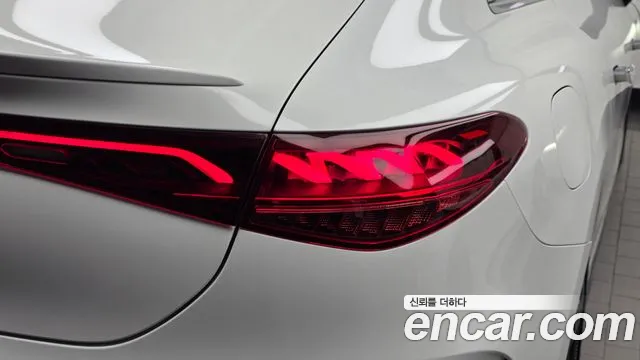 Mercedes-Benz EQE V295 — Фото автомобиля 8