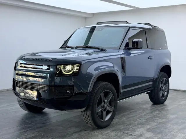 Land Rover Defender — Фото автомобиля 2