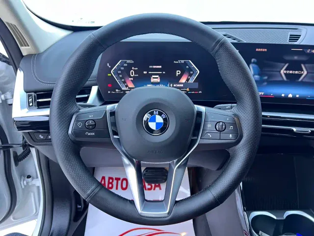 BMW X1 — Фото автомобиля 11