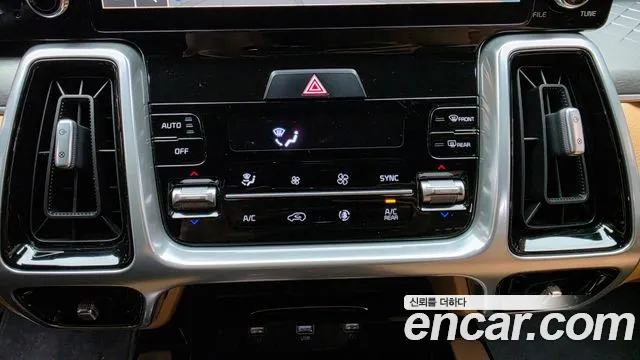 Kia Sorento Sorento 4-е поколение Бензин 2.5T 2WD — Фото автомобиля 27