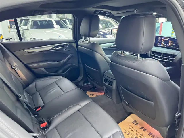 Cadillac CT5 — Фото автомобиля 11