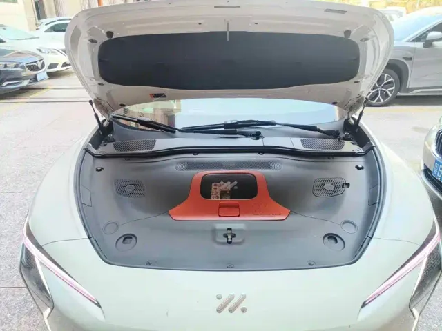 IM Motors L7 — Фото автомобиля 3