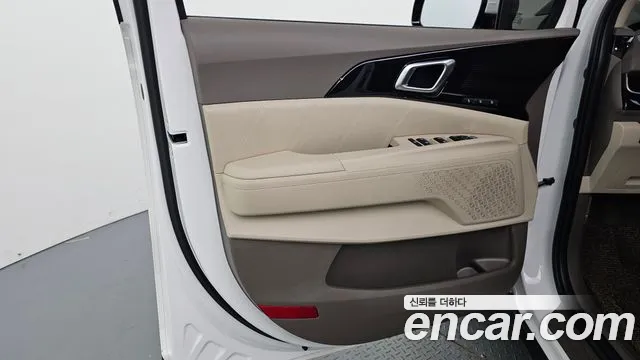 Kia Carnival 4th Gen — Фото автомобиля 13