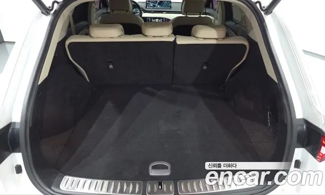 Genesis GV70 — Фото автомобиля 24