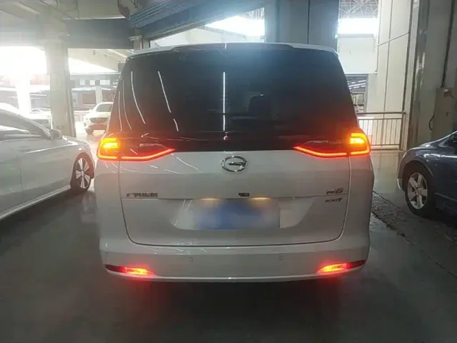 GAC Trumpchi M6 — Фото автомобиля 5