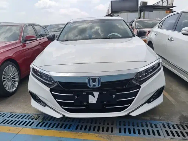Honda Accord — Фото автомобиля 2