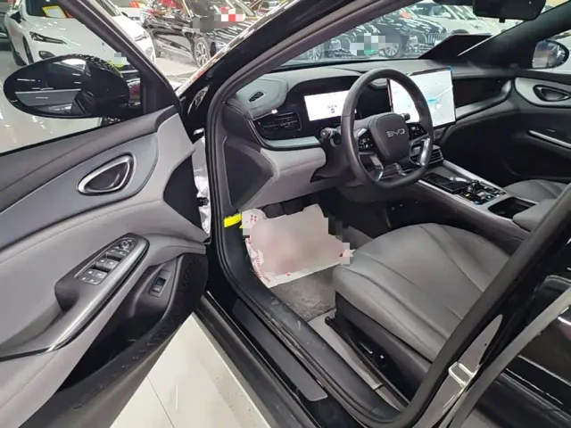 BYD Seal 07 DM-i — Фото автомобиля 15
