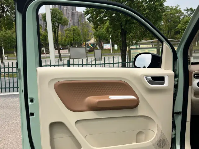Wuling Hongguang Mini EV — Фото автомобиля 18