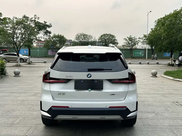 BMW X1 — Фото автомобиля 14
