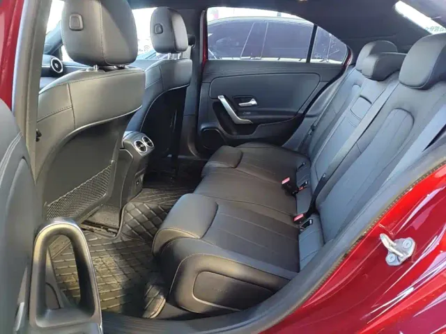 Mercedes-Benz A-Class — Фото автомобиля 16