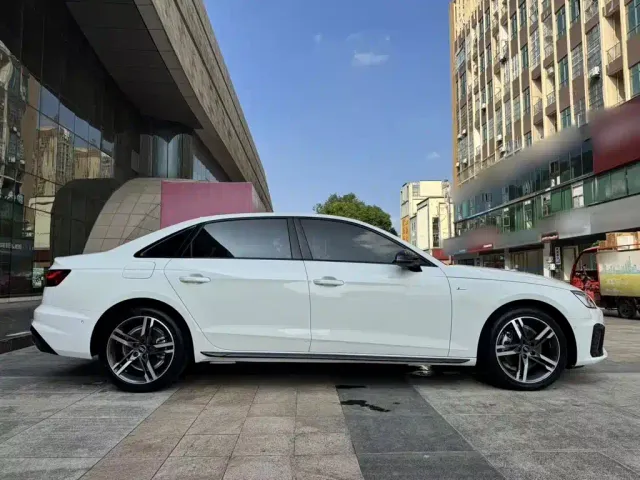 Audi A4L — Фото автомобиля 7