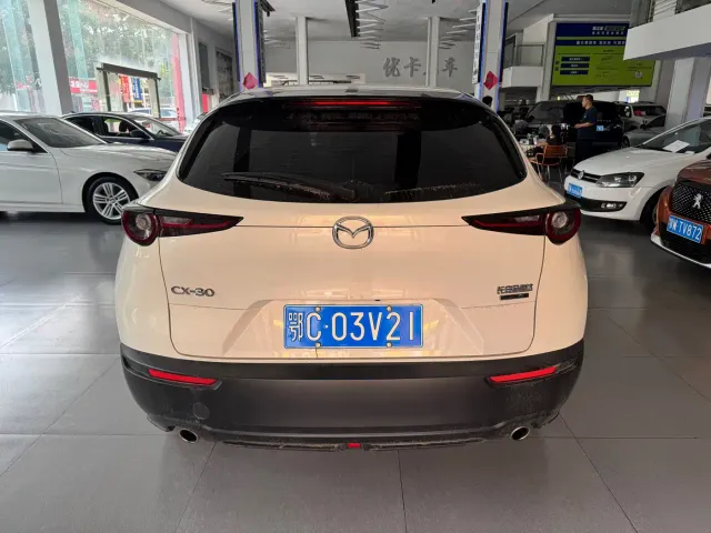Mazda CX-30 — Фото автомобиля 8