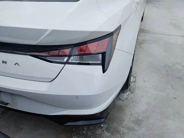 Hyundai Elantra — Фото автомобиля 7