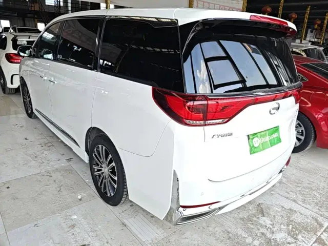 GAC Trumpchi M8 — Фото автомобиля 4