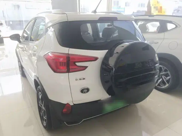 BYD Yuan Pro — Фото автомобиля 4