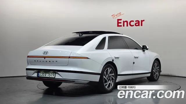 Hyundai Grandeur GN7 — Фото автомобиля 2