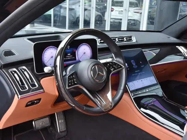 Mercedes-Benz Maybach S-Class — Фото автомобиля 11