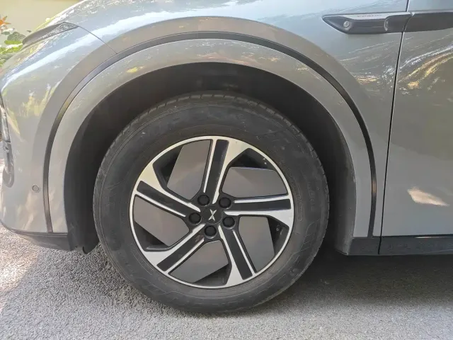 XPeng XPeng G6 2023 580 Long Range Pro — Фото автомобиля 3