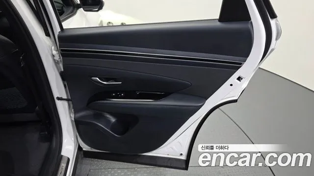 Hyundai Tucson Tucson (NX4) Бензин 1.6 турбо 2WD — Фото автомобиля 25