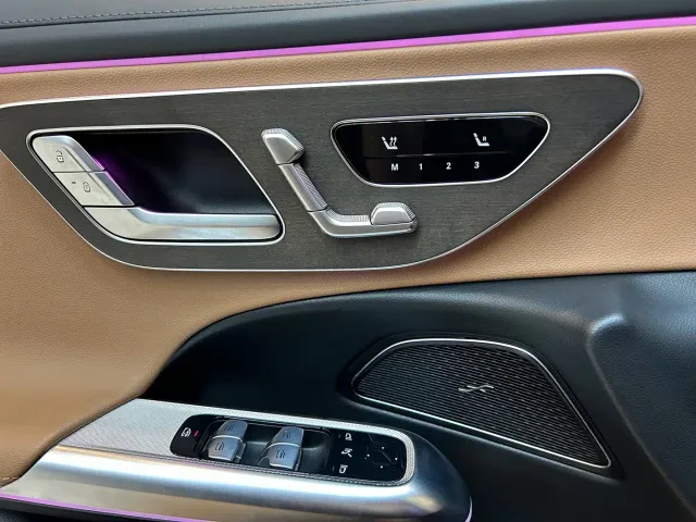 Mercedes-Benz E-Class — Фото автомобиля 5