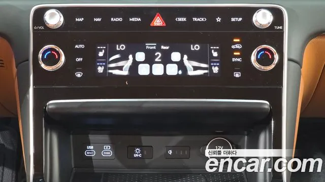 Genesis GV80 2.5T Бензин AWD — Фото автомобиля 24