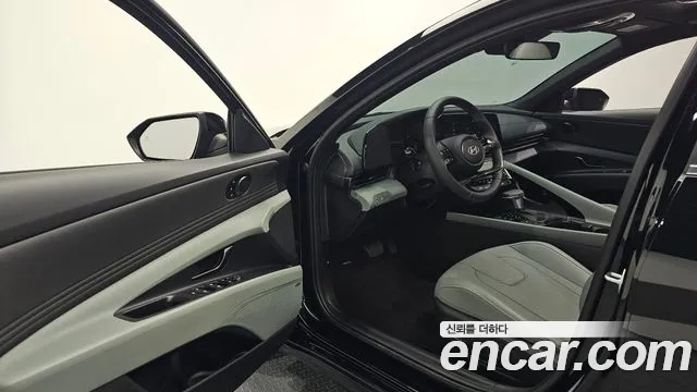 Hyundai Avante CN7 — Фото автомобиля 15