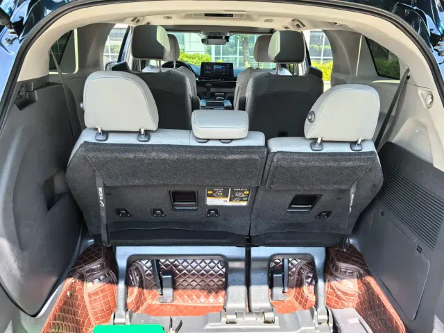 Toyota Granvia — Фото автомобиля 15