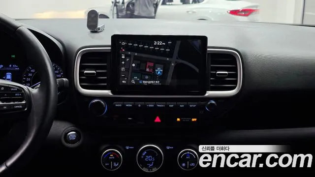 Hyundai Venue — Фото автомобиля 13