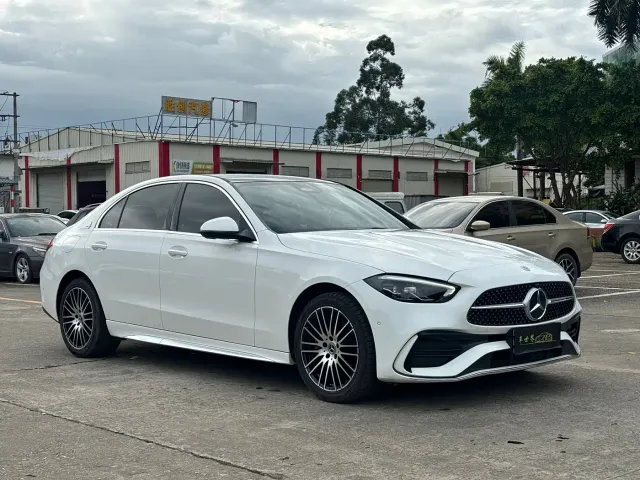 Mercedes-Benz C-Class — Фото автомобиля 3