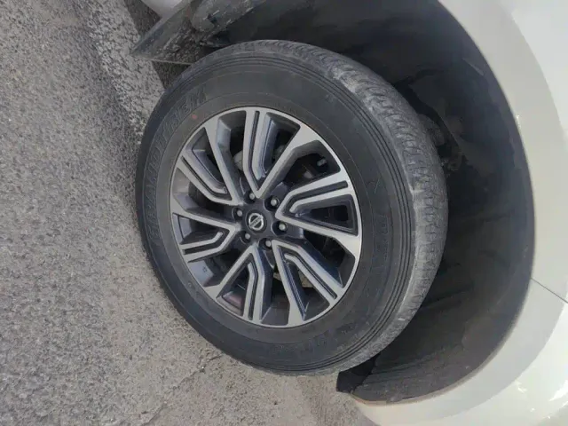 Nissan Terra — Фото автомобиля 24