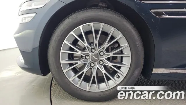 Genesis G80 RG3 — Фото автомобиля 5