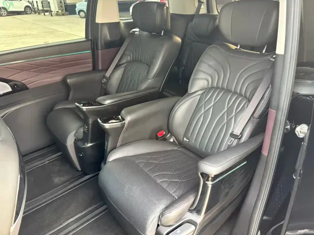 GAC Trumpchi M8 — Фото автомобиля 12