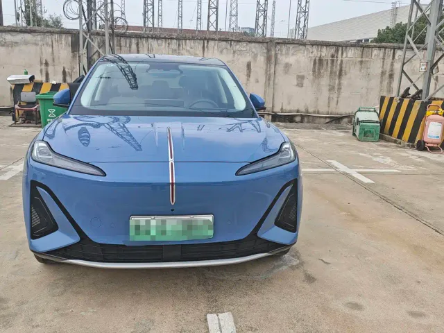 Hongqi Hongqi Tiangong 06 2025 660 AWD — Фото автомобиля 2