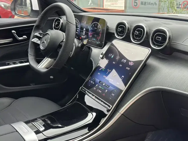 Mercedes-Benz C-Class — Фото автомобиля 12