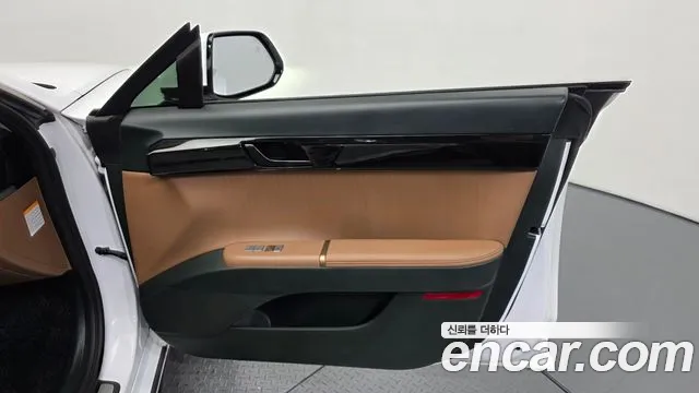 Hyundai Grandeur GN7 — Фото автомобиля 14