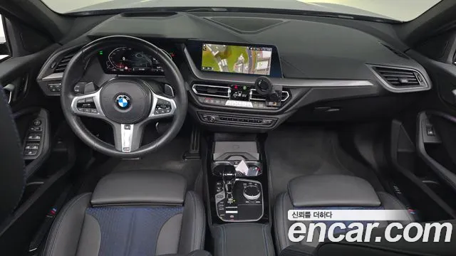 BMW 1 Series F40 — Фото автомобиля 6